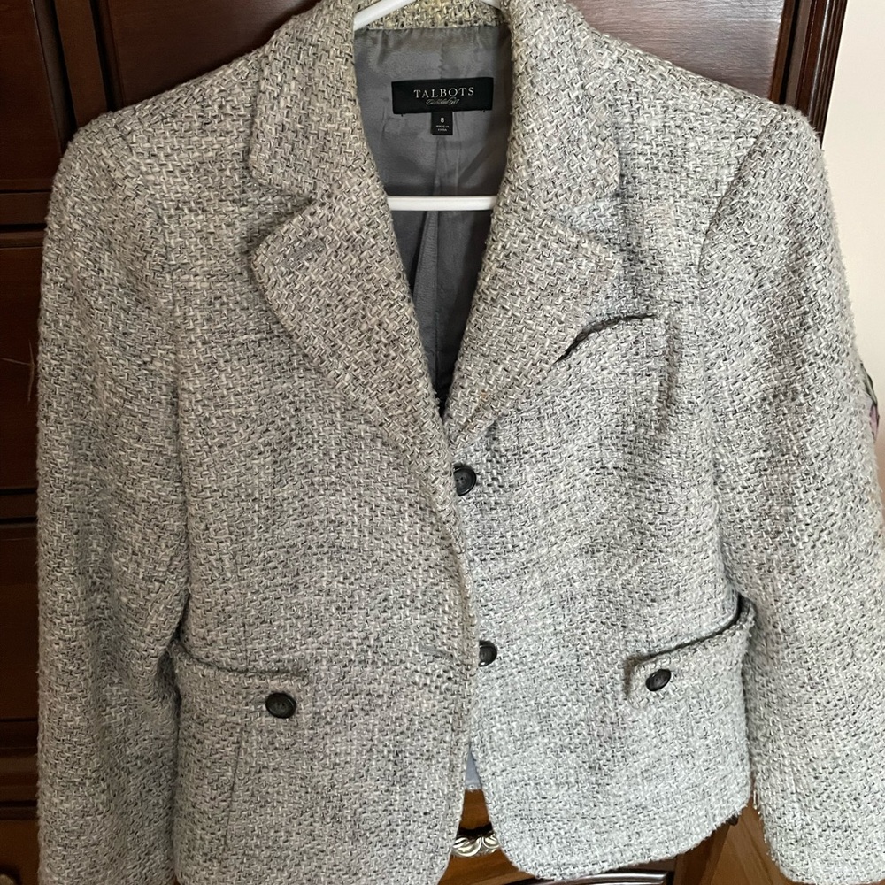 Women’s Jacket. Size 8